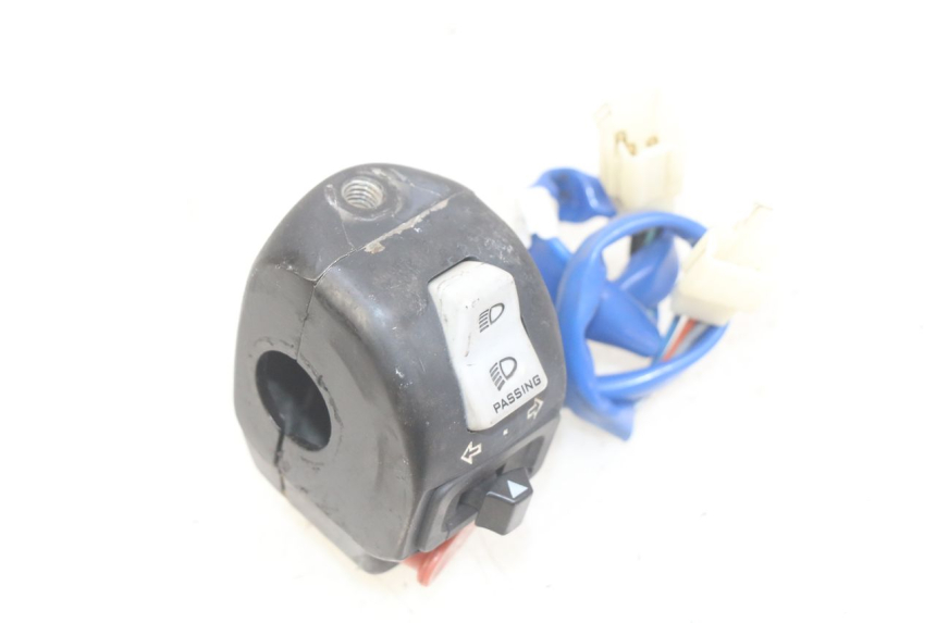 photo de LINKER STUURSCHAKELAAR KYMCO AGILITY 16+ 4T 50 (2018 - 2023) - Bevestigingspunten