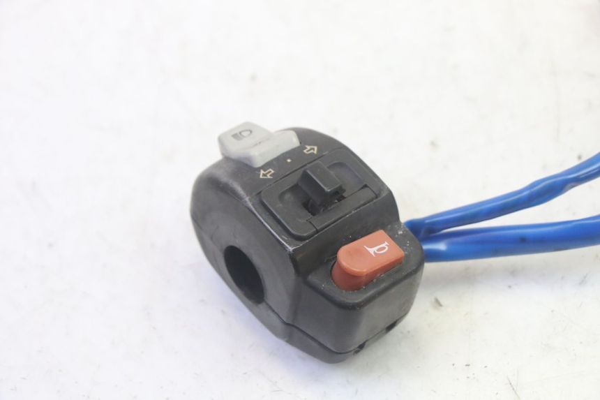 photo de LINKER STUURSCHAKELAAR KYMCO AGILITY 16+ 4T 50 (2018 - 2023) - Zoom op gebruiksstaat