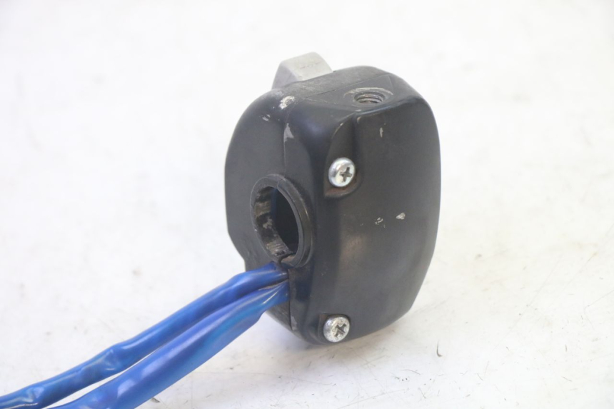 photo de LINKER STUURSCHAKELAAR KYMCO AGILITY 16+ 4T 50 (2018 - 2023) - Technische close-up