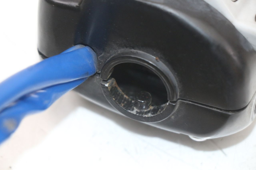 photo de LINKER STUURSCHAKELAAR KYMCO AGILITY 4T 50 (2018 - 2022) - Bevestigingspunten