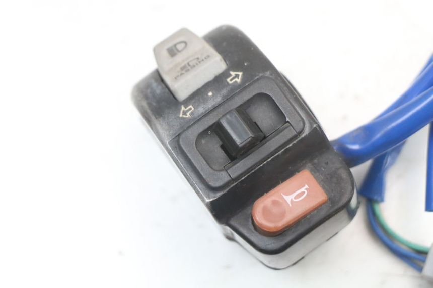 photo de LINKER STUURSCHAKELAAR KYMCO AGILITY 4T 50 (2005 - 2018) - Detail van het onderdeel