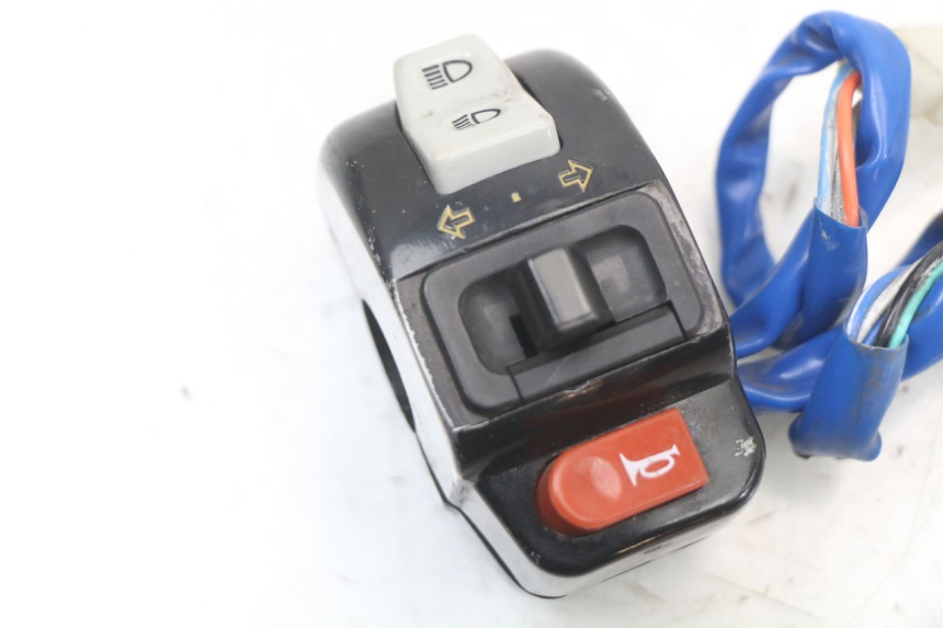 photo de LINKER STUURSCHAKELAAR KYMCO AGILITY 4T 50 (2018 - 2022) - Detail van het onderdeel