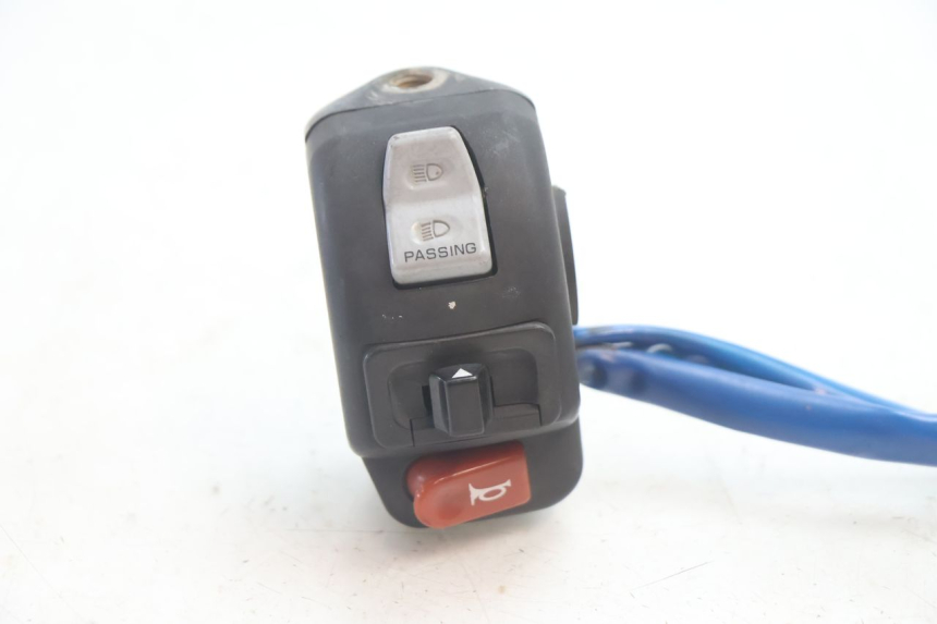 photo de LINKER STUURSCHAKELAAR KYMCO AGILITY 4T 50 (2005 - 2018) - Detail van het onderdeel