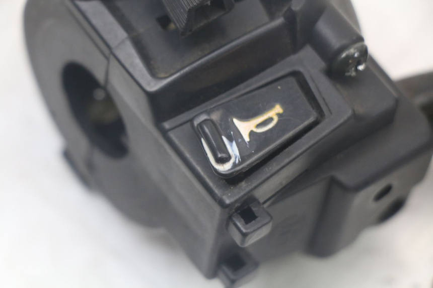 photo de LINKER STUURSCHAKELAAR JONWAY AZTRAL 125 (2008 - 2017) - Zoom op gebruiksstaat