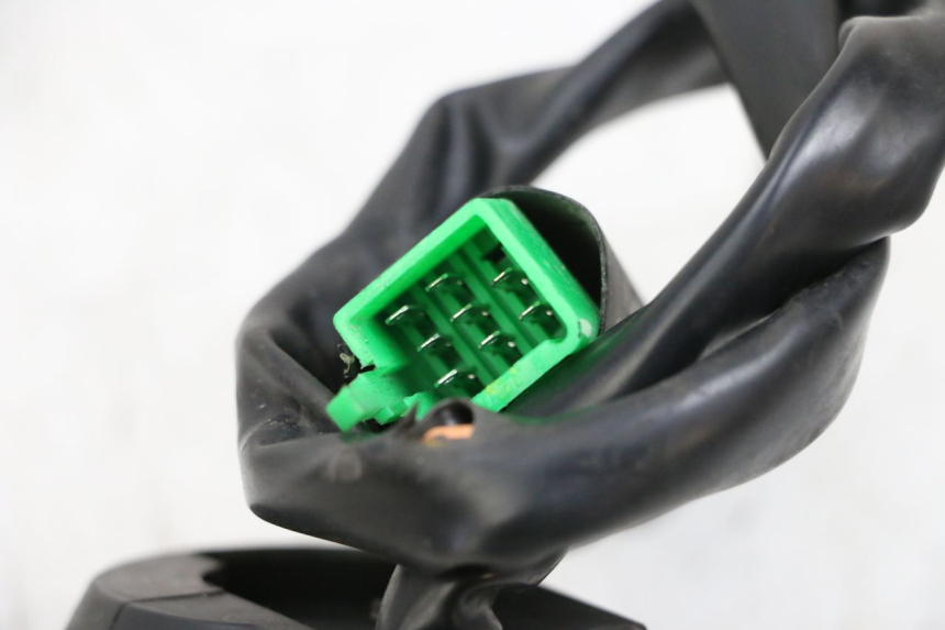 photo de LINKER STUURSCHAKELAAR MAG POWER BOMBERS 4T 50 (2016 - 2026) - Staat van het oppervlak