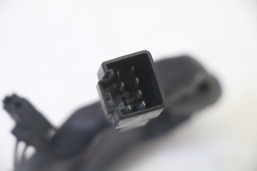 photo de LINKER STUURSCHAKELAAR SUZUKI BURGMAN 125 (2007 - 2014) - Staat van het oppervlak