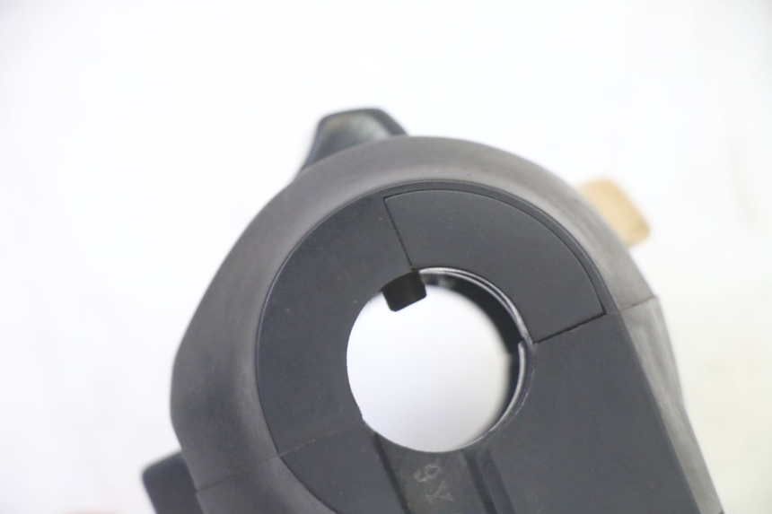 photo de LINKER STUURSCHAKELAAR SUZUKI BURGMAN 125 (2007 - 2014) - Technische close-up