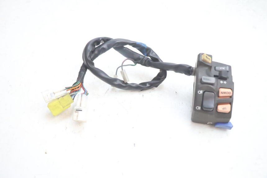 photo de LINKER STUURSCHAKELAAR SUZUKI BURGMAN EXECUTIVE ABS 650 (2006 - 2012) - Andere kijkhoek