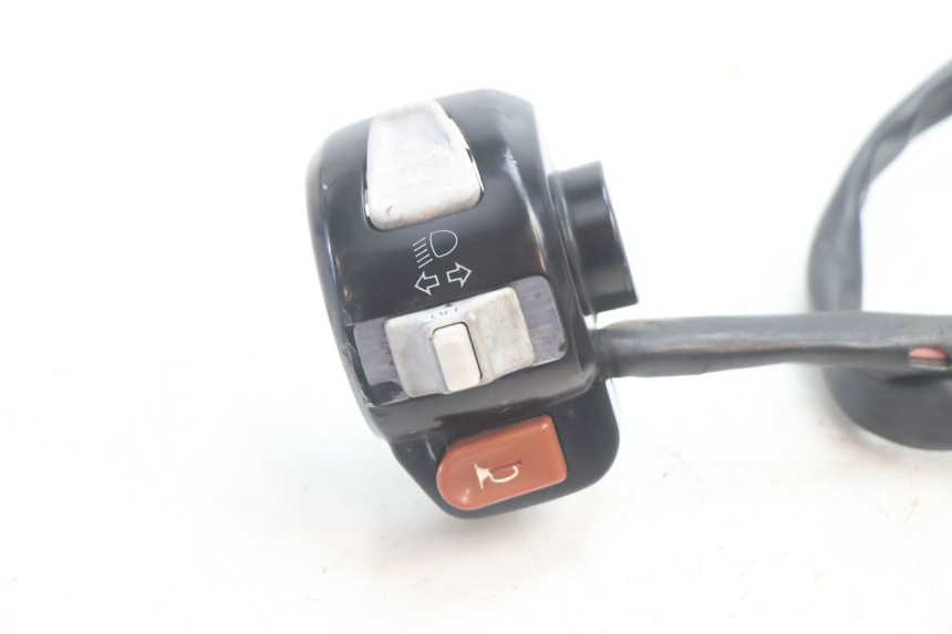 photo de LINKER STUURSCHAKELAAR YAMAHA BW'S BWS 125 (2010 - 2013) - Detail van het onderdeel
