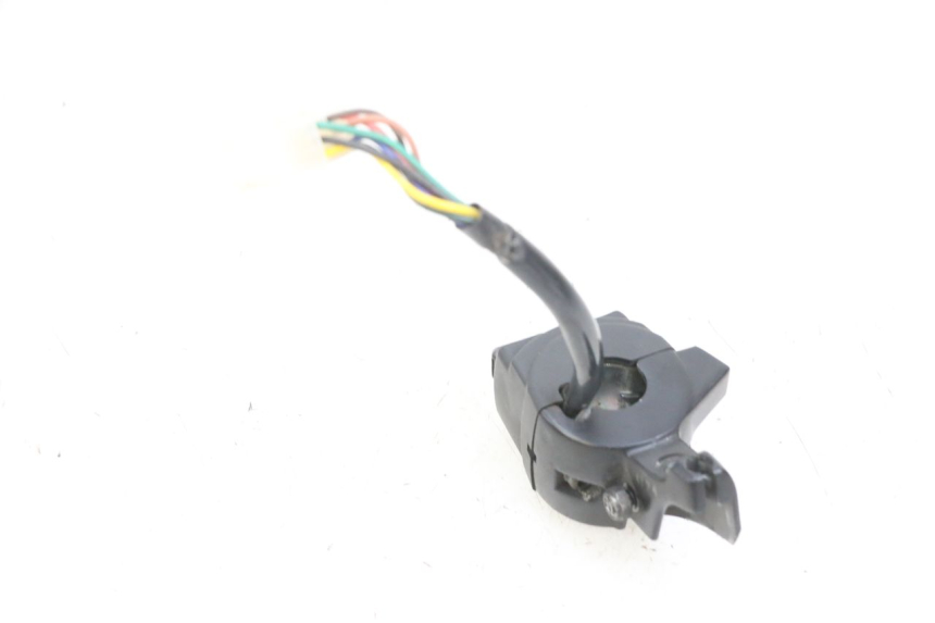 photo de LINKER STUURSCHAKELAAR YAMAHA BW'S EASY 50 (2013 - 2016) - Bevestigingspunten