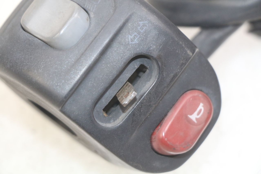 photo de LINKER STUURSCHAKELAAR BMW C1 125 (2000 - 2003) - Detail van het onderdeel