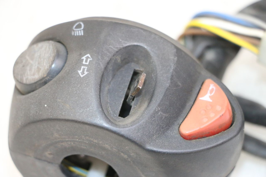 photo de LINKER STUURSCHAKELAAR PEUGEOT CITYSTAR 50 (2013 - 2017) - Zoom op gebruiksstaat