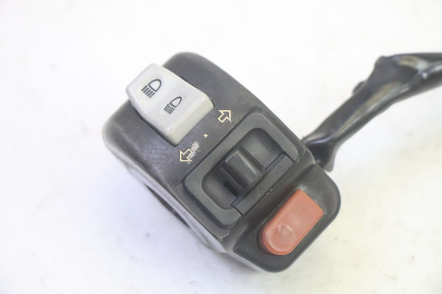 photo de LINKER STUURSCHAKELAAR SYM CROX 4T 50 (2016 - 2023) - Detail van het onderdeel