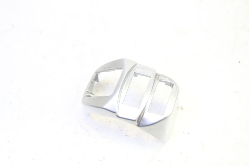 photo de LINKER STUURSCHAKELAAR PEUGEOT DJANGO 4T 50 (2014 - 2019) - Zoom op gebruiksstaat