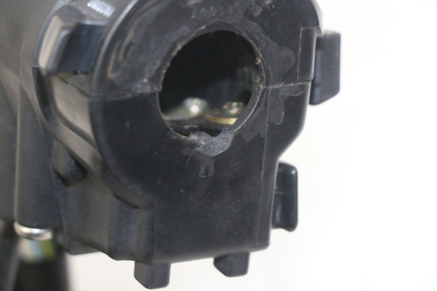 photo de LINKER STUURSCHAKELAAR KYMCO DOWNTOWN ABS 125 (2015 - 2017) - Detail van het onderdeel