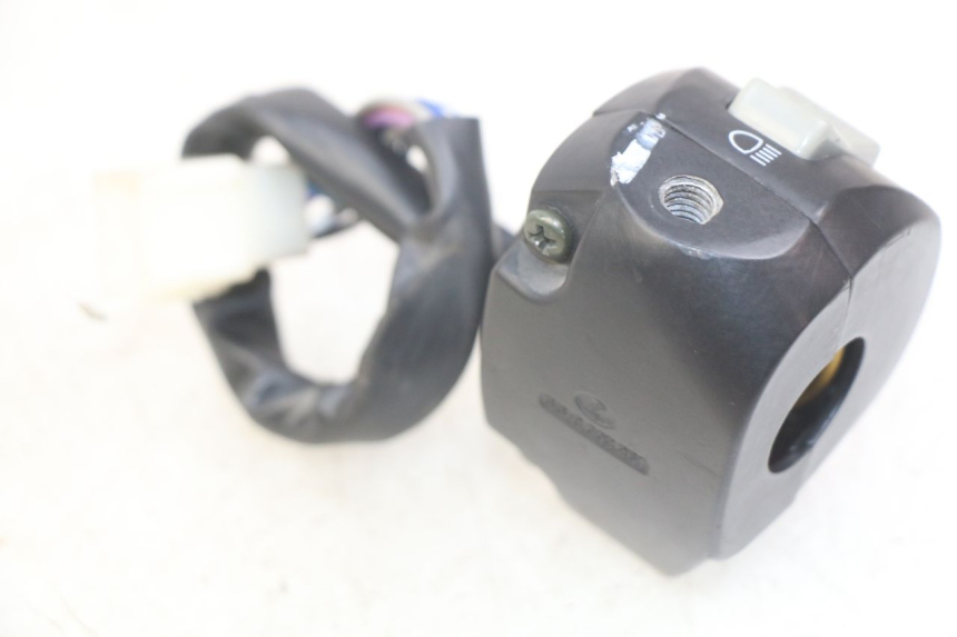 photo de LINKER STUURSCHAKELAAR EFUN E2GO 1 (2017 - 2021) - Detail van het onderdeel