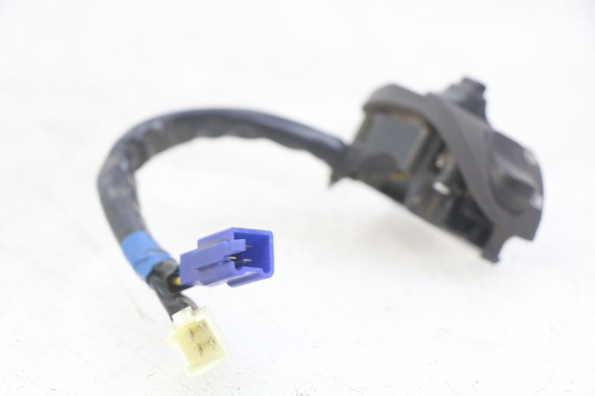 photo de LINKER STUURSCHAKELAAR YAMAHA D'ELIGHT DELIGHT 125 (2017 - 2020) - Detail van het onderdeel