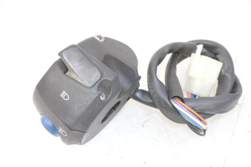 photo de LINKER STUURSCHAKELAAR PEUGEOT ELYSTAR 125 (2002 - 2007) - Bevestigingspunten