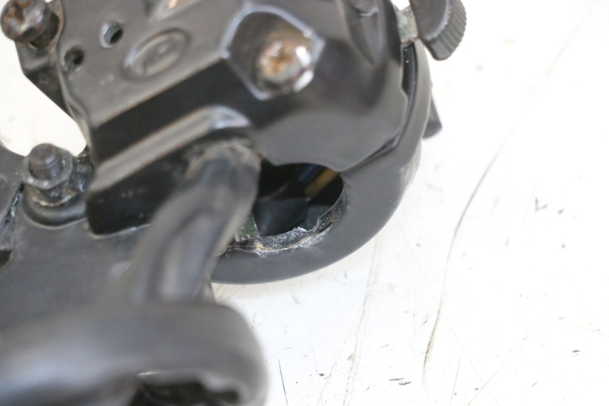 photo de LINKER STUURSCHAKELAAR EUROCKA RETRO 50 (2007 - 2014) - Detail van het onderdeel