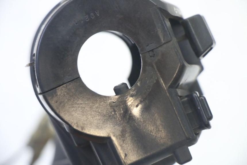 photo de LINKER STUURSCHAKELAAR HONDA FES S-WING SWING ABS 125 (2007 - 2015) - Bevestigingspunten