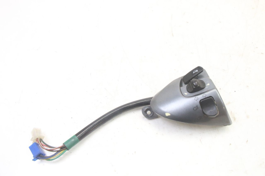 photo de LINKER STUURSCHAKELAAR MBK FLAME X 125 (2007 - 2016) - Zoom op gebruiksstaat