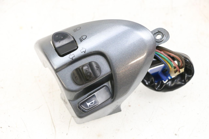 photo de LINKER STUURSCHAKELAAR MBK FLAME X 125 (2007 - 2016) - Hoofdaanzicht