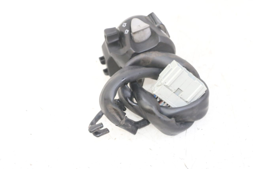 photo de LINKER STUURSCHAKELAAR HONDA FORZA ABS 300 (2013 - 2017) - Detail van het onderdeel