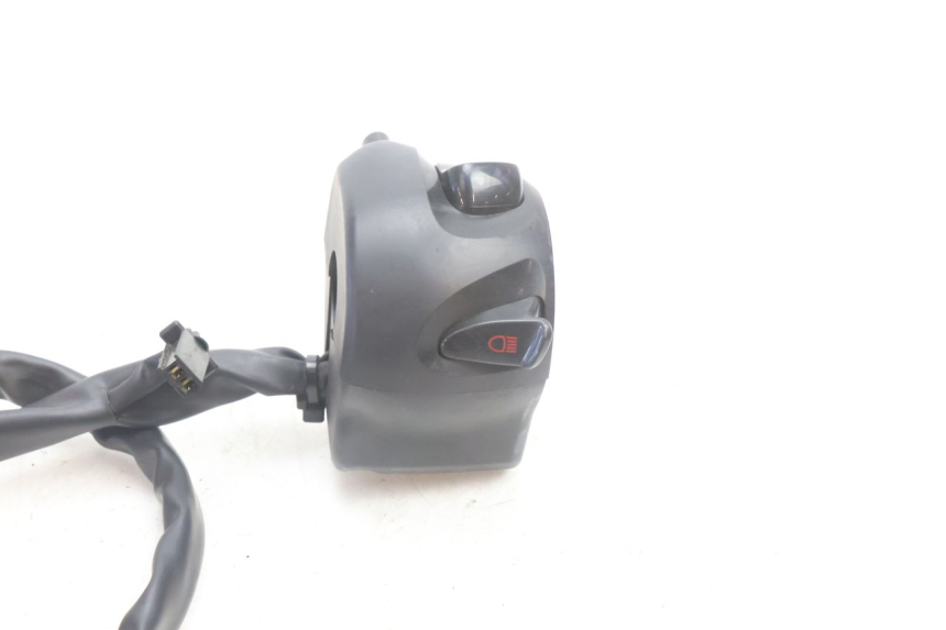 photo de LINKER STUURSCHAKELAAR YAMAHA FZ8 800 (2010 - 2016) - Technische close-up