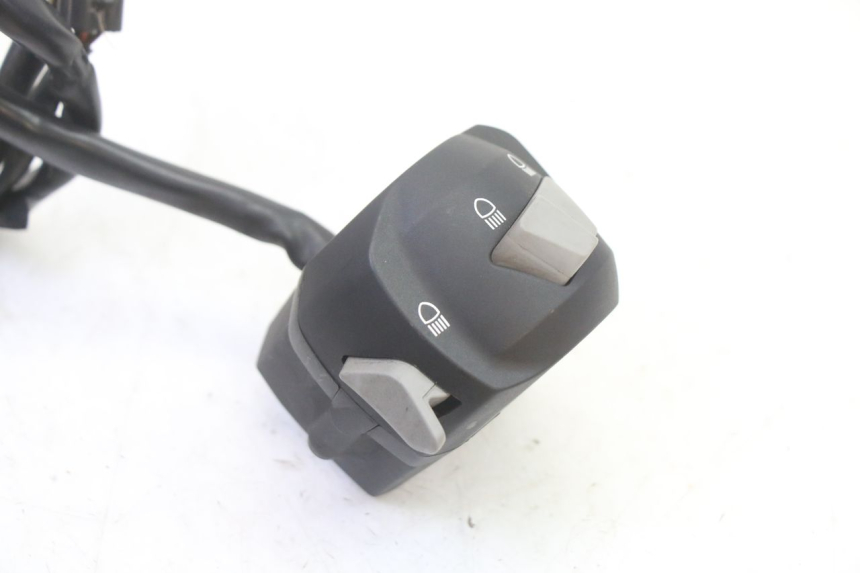 photo de LINKER STUURSCHAKELAAR BMW G310 R 310 (2016 - 2020) - Andere kijkhoek