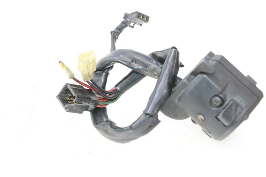 photo de LINKER SCHAKELAAR KAWASAKI GPX F ZX750F 750 (1986 - 1990) - Detail van het onderdeel
