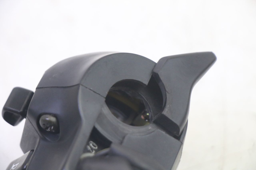 photo de LINKER STUURSCHAKELAAR SUZUKI GSF N BANDIT 600 (1996 - 1999) - Technische close-up