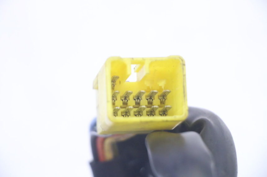 photo de LINKER STUURSCHAKELAAR SUZUKI GSF N BANDIT 600 (1996 - 1999) - Bevestigingspunten