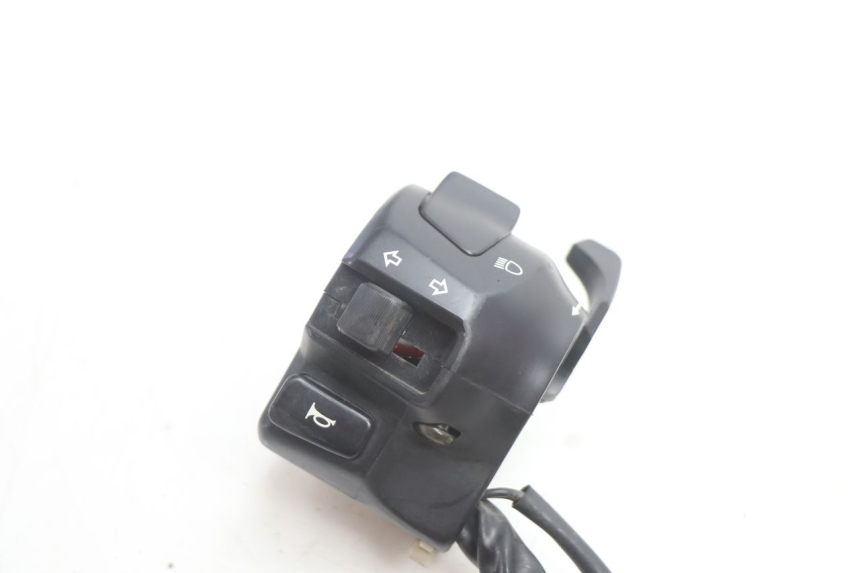 photo de LINKER SCHAKELAAR SUZUKI GSF N BANDIT 1200 (2001 - 2005) - Zoom op gebruiksstaat