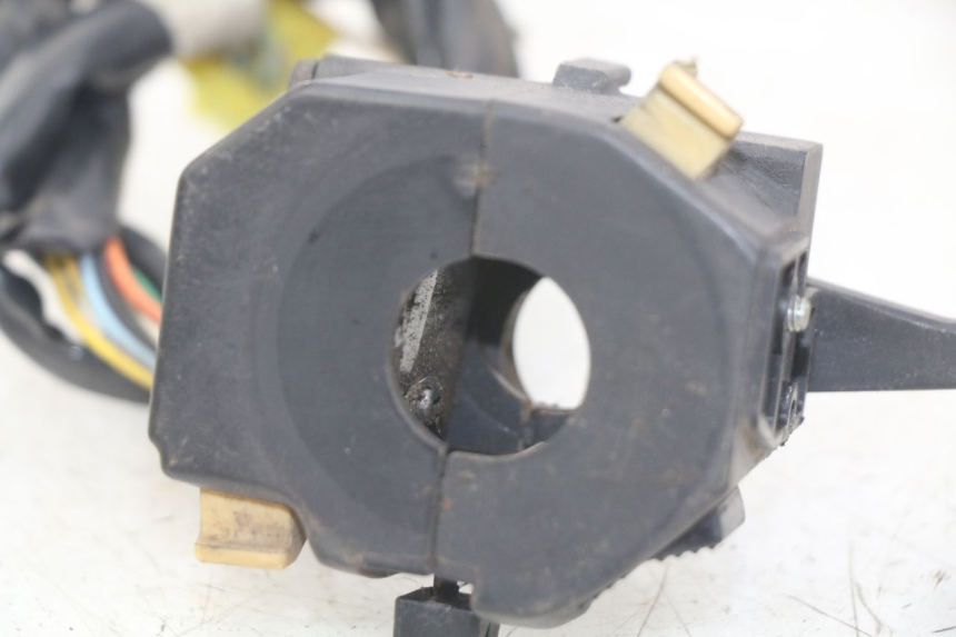 photo de LINKER STUURSCHAKELAAR SUZUKI GSX-F GSX  F 1100 (1988 - 1994) - Andere kijkhoek