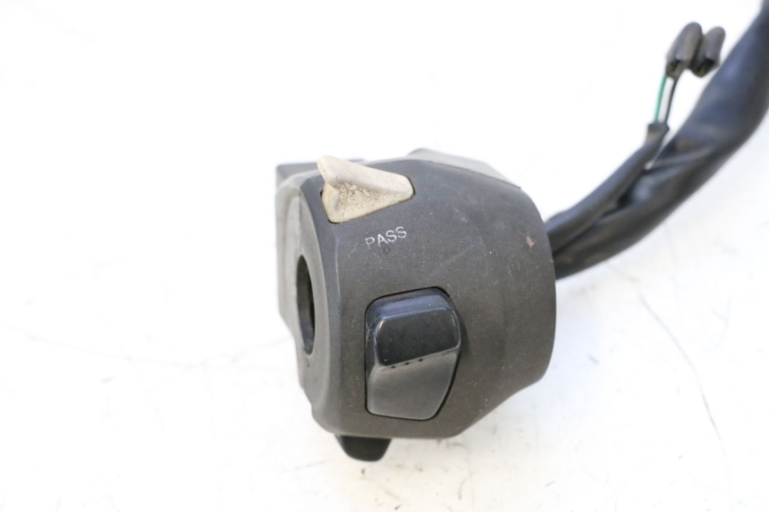 photo de LINKER STUURSCHAKELAAR SYM GTS EVO 125 (2009 - 2013) - Andere kijkhoek