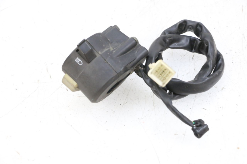 photo de LINKER STUURSCHAKELAAR JM MOTORS GTS 125 (2015 - 2019) - Detail van het onderdeel