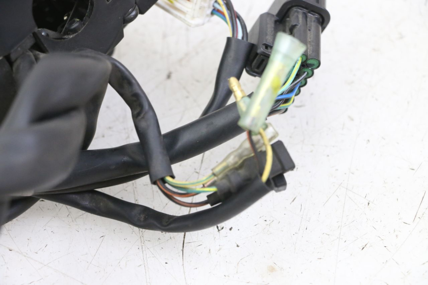 photo de LINKER STUURSCHAKELAAR HONDA FORZA 125 (2021 - 2025) - Andere kijkhoek