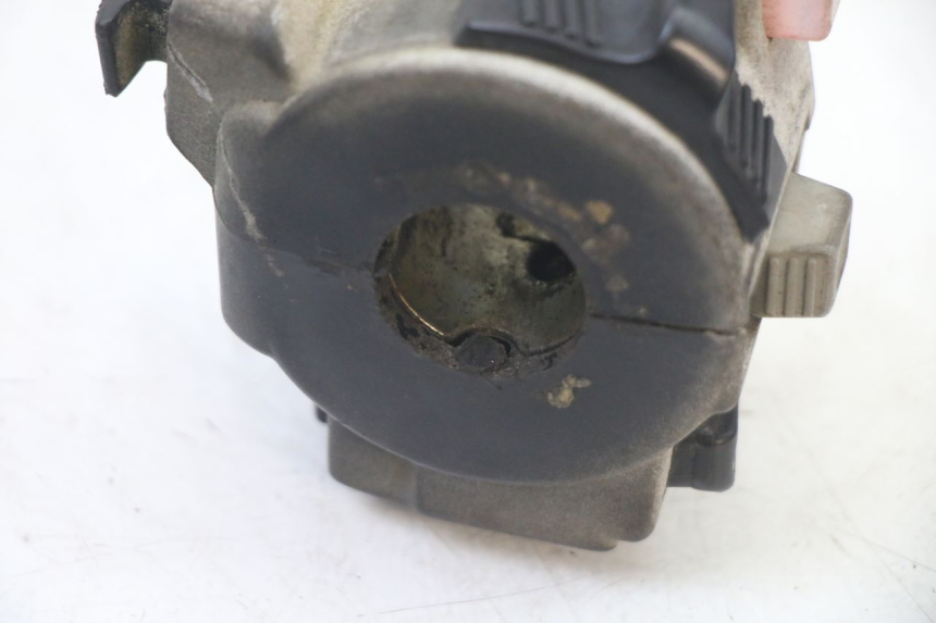 photo de LINKER STUURSCHAKELAAR HONDA MTX TC02 125 (1987 - 1989) - Bevestigingspunten