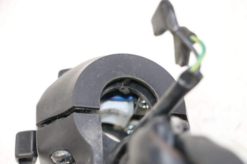 photo de LINKER STUURSCHAKELAAR SYM JOYMAX 125 (2010 - 2017) - Detail van het onderdeel