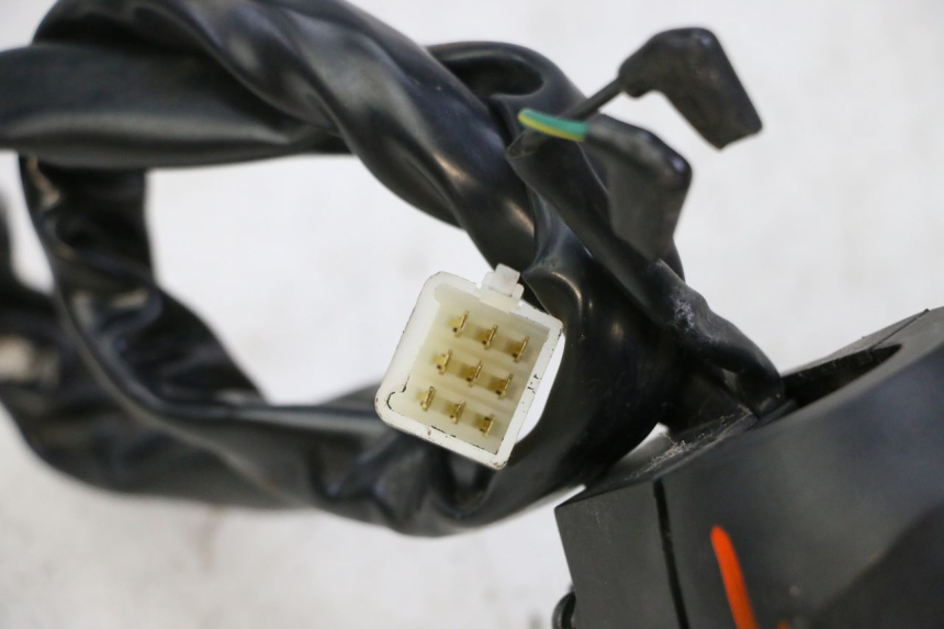 photo de LINKER STUURSCHAKELAAR SYM JOYMAX 125 (2010 - 2017) - Andere kijkhoek