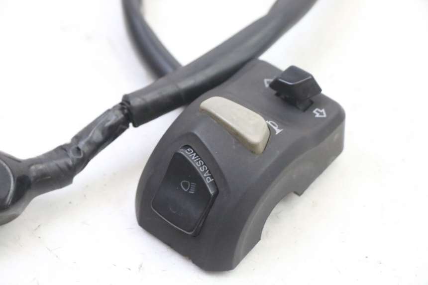 photo de LINKER STUURSCHAKELAAR PEUGEOT KISBEE 2T 50 (2018 - 2022) - Andere kijkhoek