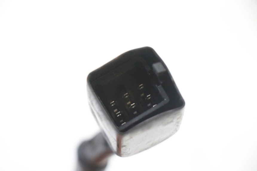 photo de LINKER STUURSCHAKELAAR PEUGEOT KISBEE 2T 50 (2018 - 2022) - Bevestigingspunten