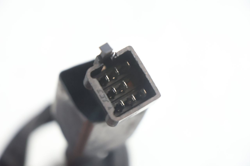 photo de LINKER STUURSCHAKELAAR PEUGEOT KISBEE 2T 50 (2010 - 2017) - Gecontroleerd onderdeel