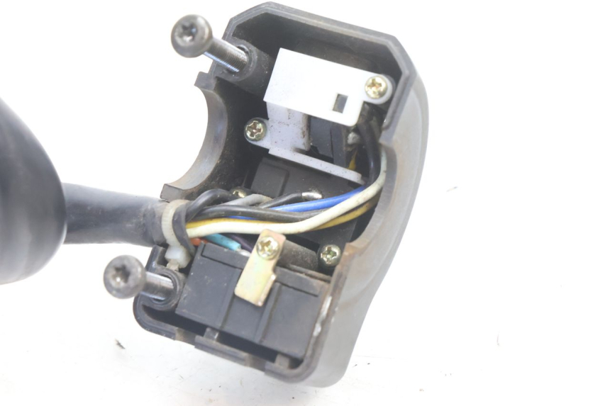 photo de LINKER STUURSCHAKELAAR PEUGEOT KISBEE 2T 50 (2010 - 2017) - Overzicht