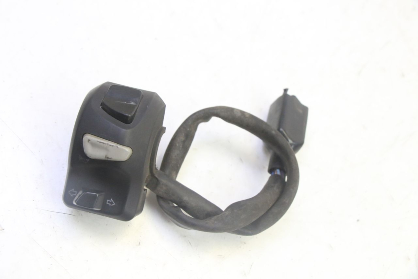 photo de LINKER STUURSCHAKELAAR PEUGEOT KISBEE 4T 50 (2018 - 2022) - Hoofdaanzicht