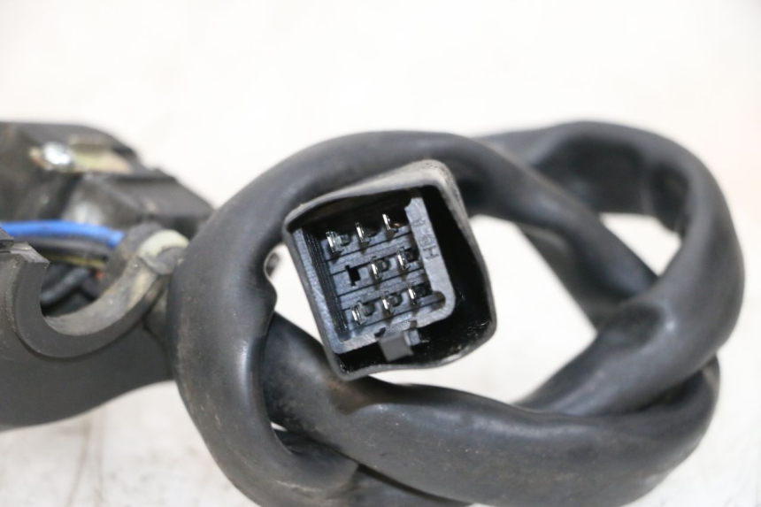 photo de LINKER STUURSCHAKELAAR PEUGEOT KISBEE 4T 50 (2010 - 2017) - Zoom op gebruiksstaat