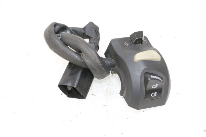 photo de LINKER STUURSCHAKELAAR PEUGEOT KISBEE 4T 50 (2010 - 2017) - Technische close-up