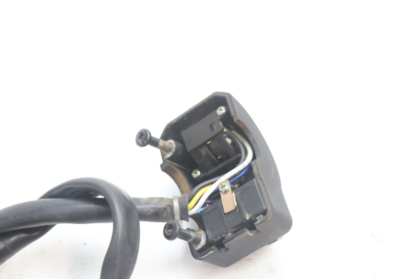 photo de LINKER STUURSCHAKELAAR PEUGEOT KISBEE 4T 50 (2018 - 2022) - Technische close-up