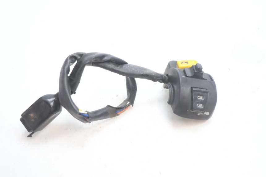 photo de LINKER STUURSCHAKELAAR PEUGEOT KISBEE 4T 50 (2010 - 2017) - Zoom op gebruiksstaat