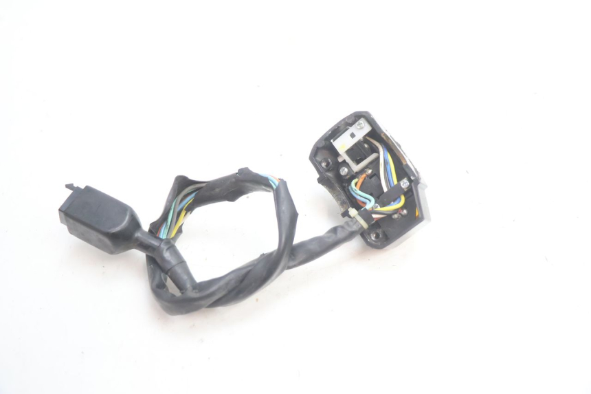 photo de LINKER STUURSCHAKELAAR PEUGEOT KISBEE 4T 50 (2010 - 2017) - Technische close-up
